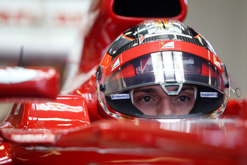 Jules Bianchi en el cockpit del F2012
