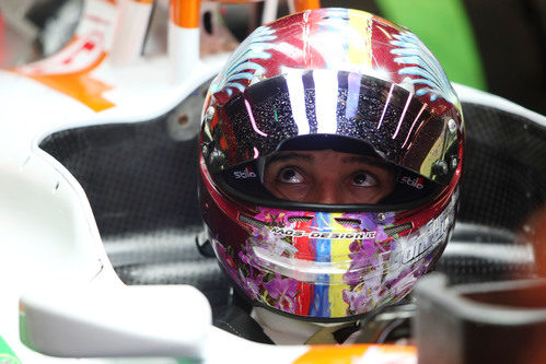 El piloto venezolano Rodolfo González con Force India