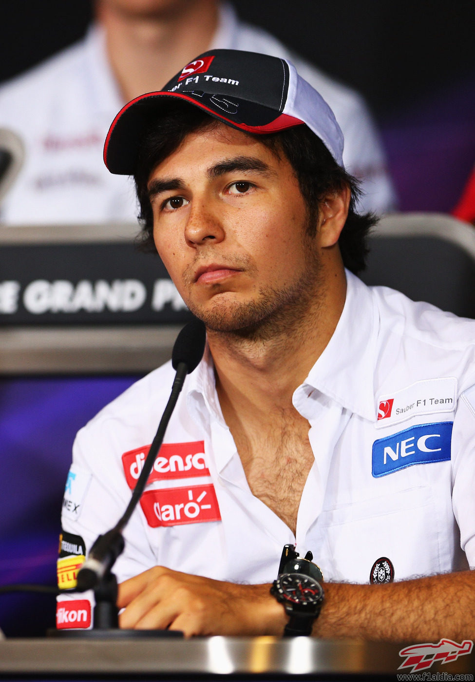 Sergio Pérez en la rueda de prensa de la FIA en Singapur