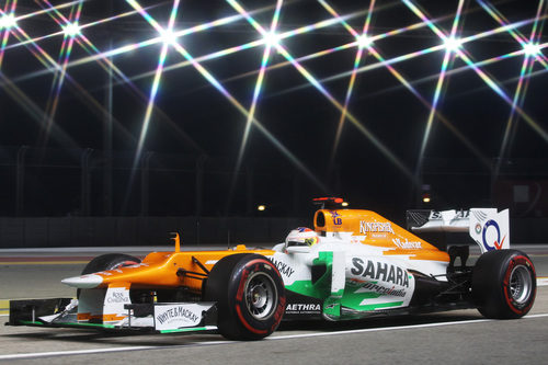 Las luces brillan para Paul di Resta