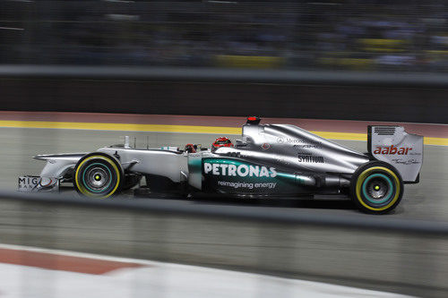 Michael Schumacher en acción durante la clasificación