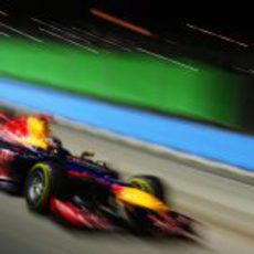 Sebastian Vettel voló hacia la victoria en Singapur