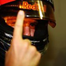 Sebastian Vettel volvió a enseñar su dedo en Singapur