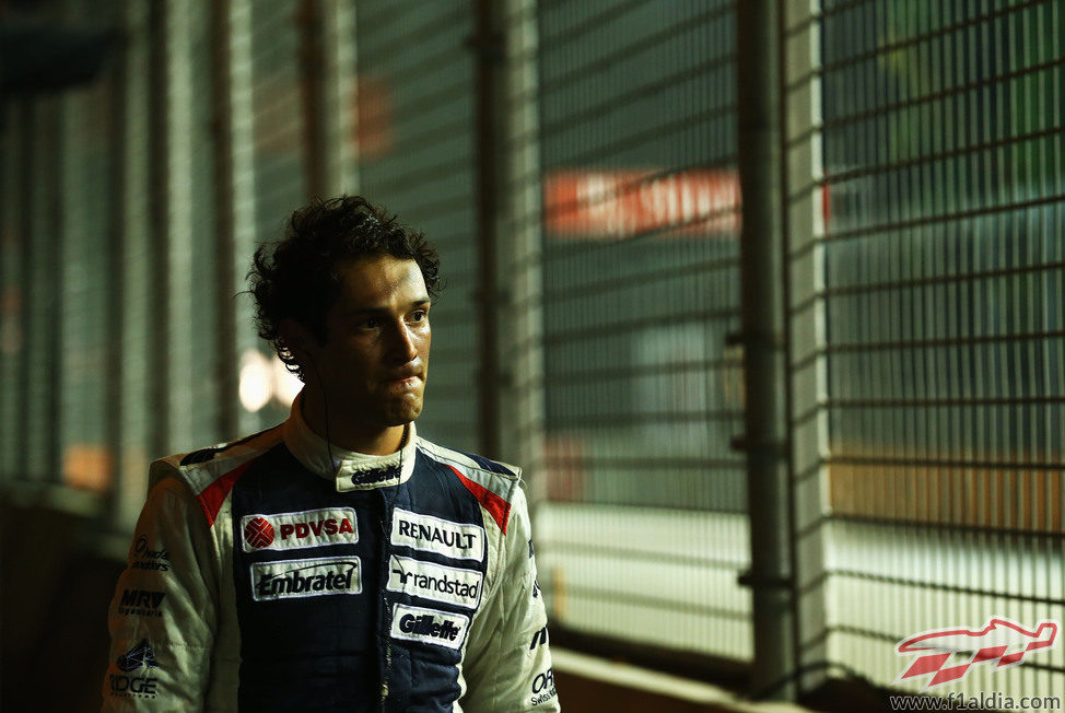 Bruno Senna triste en la noche de Singapur