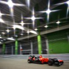 Las luces brillan para Timo Glock