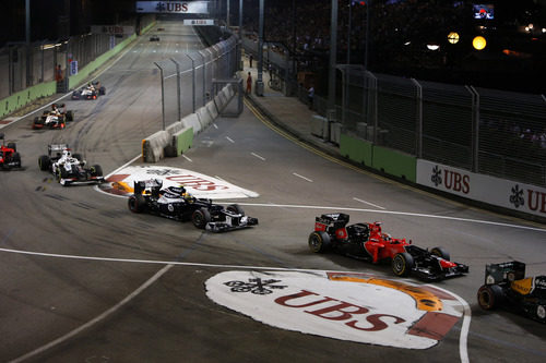 Timo Glock retiene a Bruno Senna