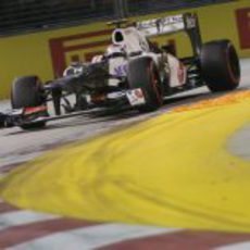 Kamui Kobayashi rueda en el Gran Premio de Singapur