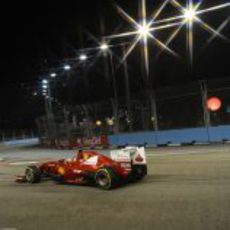 Fernando Alonso saldrá quinto en la parrilla del GP de Singapur