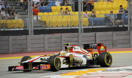 Narain Karthikeyan rodó por primera vez en Singapur