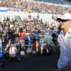 Michael Schumacher llega el circuito de Suzuka
