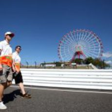 Nico Hülkenberg pasea por el circuito de Suzuka