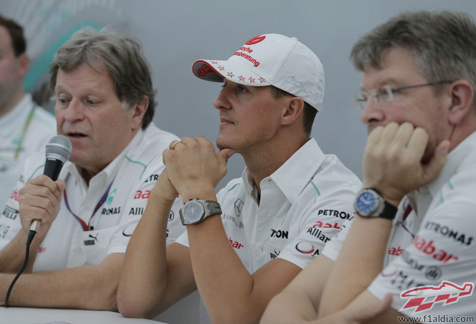 Rueda de prensa de Michael Schumacher en Japón 2012