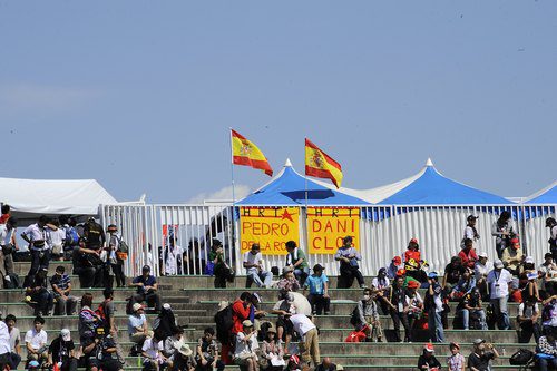 Mucho apoyo a los españoles desde las gradas de Suzuka