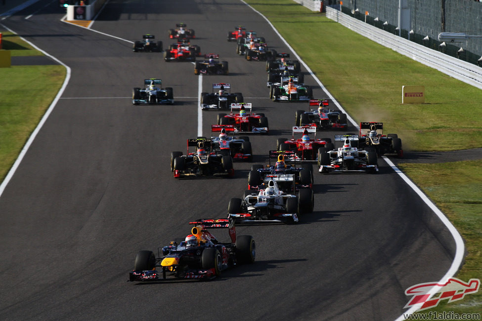 Primera curva del GP de Japón 2012