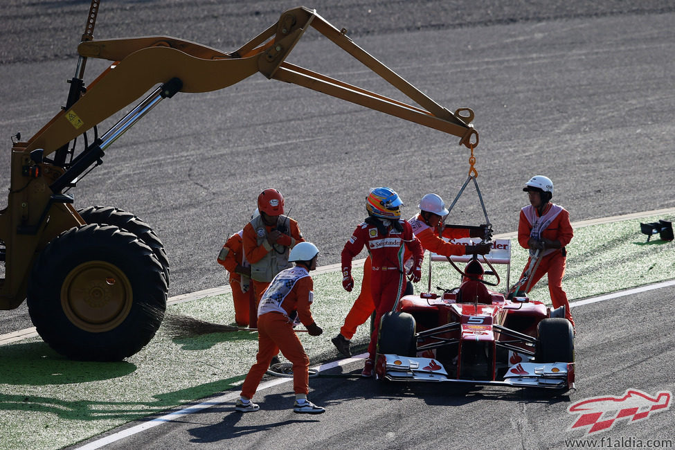 Fernando Alonso abandona en el GP de Japón 2012