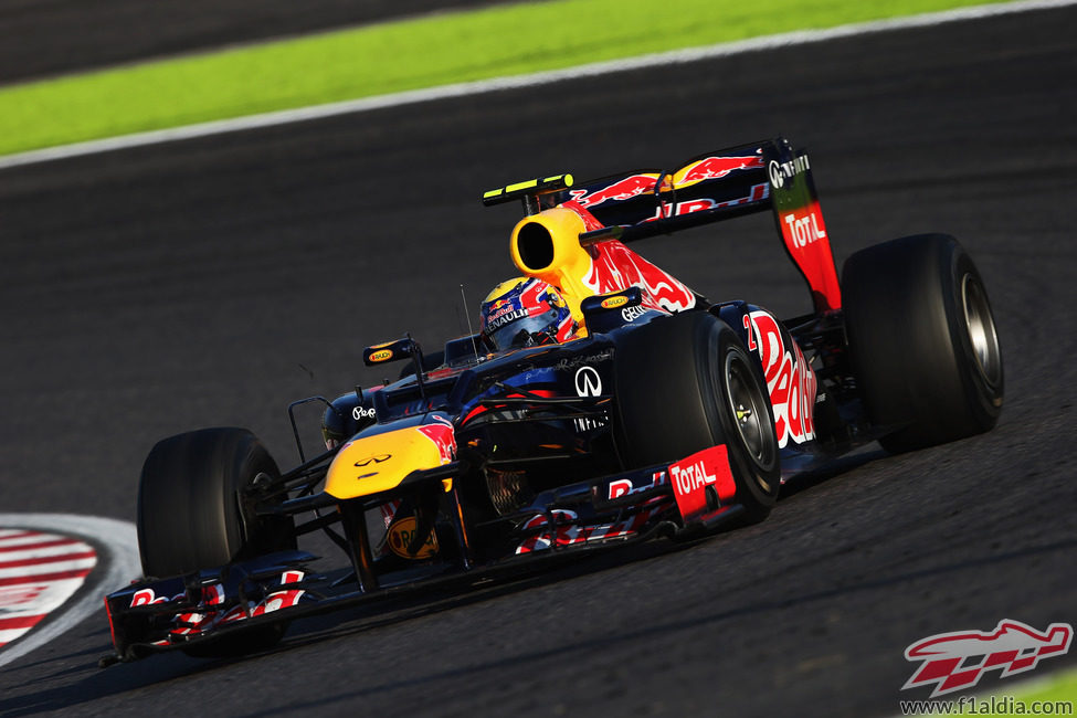 Mark Webber cruzó noveno la línea de meta en Japón