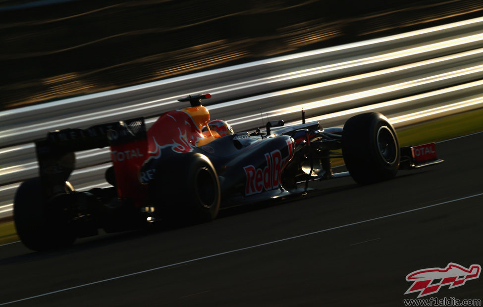 Sebastien Vettel logró su tercera victoria de la temporada en Japón