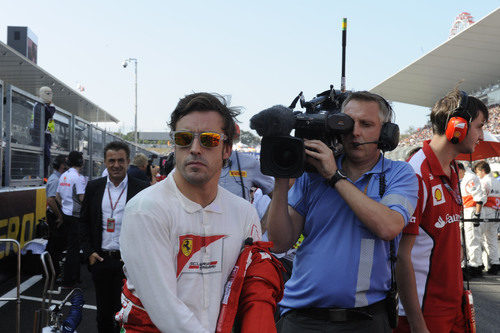 Fernando Alonso momentos antes de empezar el GP de Japón 2012