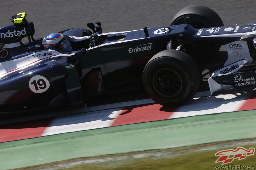 Valtteri Bottas se subió al FW34 en los Libres 1