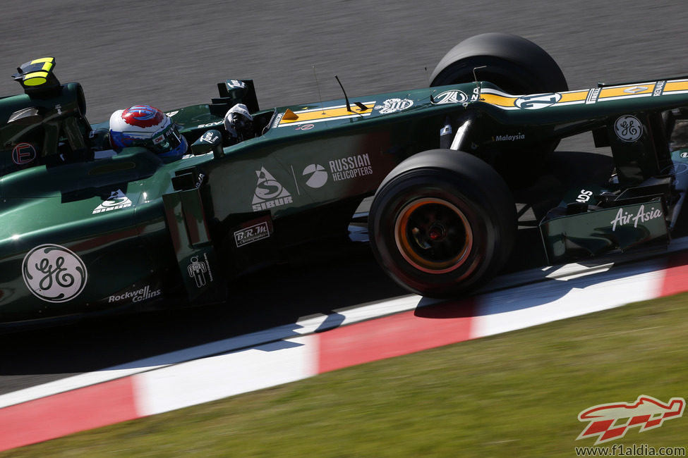 Vitaly Petrov se subió al coche en los Libres 2