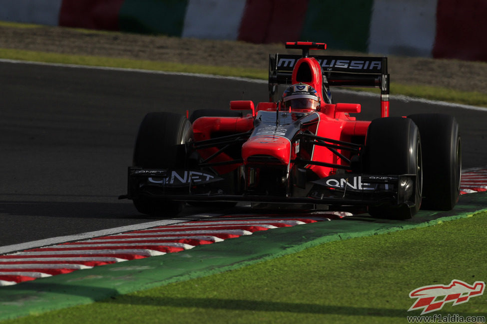 Timo Glock prueba las mejoras de Marussia en los Libres 1