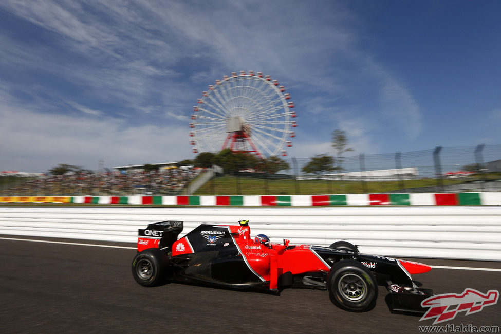 Charles Pic rueda en los Libres 1 del GP de Japón 2012