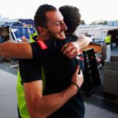 Un abrazo para Daniel Ricciardo