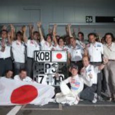 Sauber celebra el tercer puesto del japonés