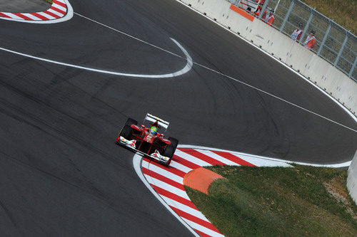 Felipe Massa prueba el F2012 en Yeongam