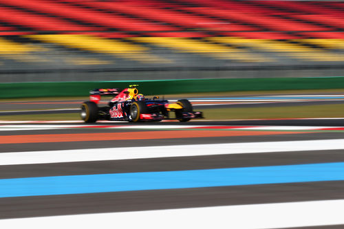 Mark Webber pilota el RB8 en los libres de Corea