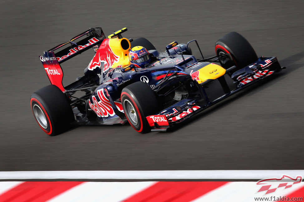 Mark Webber vuela con los superblandos para conseguir la pole