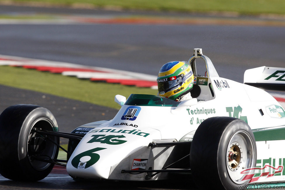 Bruno Senna prueba maquinaria de los 80