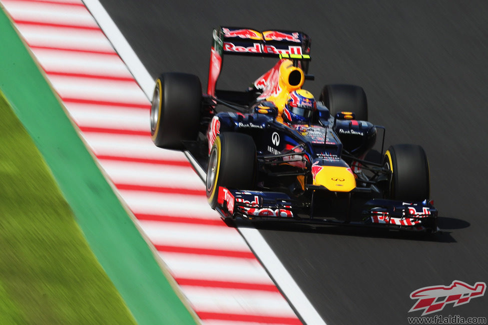 Mark Webber pone a punto su RB8 en los Libres 3