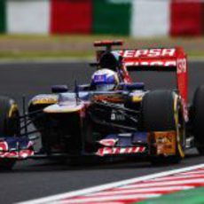 Daniel Ricciardo clasificó decimosexto en Suzuka