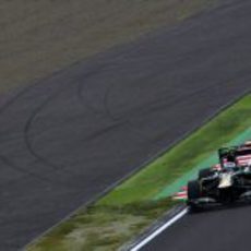 Vitaly Petrov durante la Q1 del GP de Japón 2012