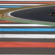 Jean-Eric Vergne en su Toro Rosso durante los libres