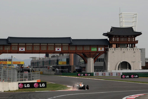 Paul di Resta acorta la última chicane