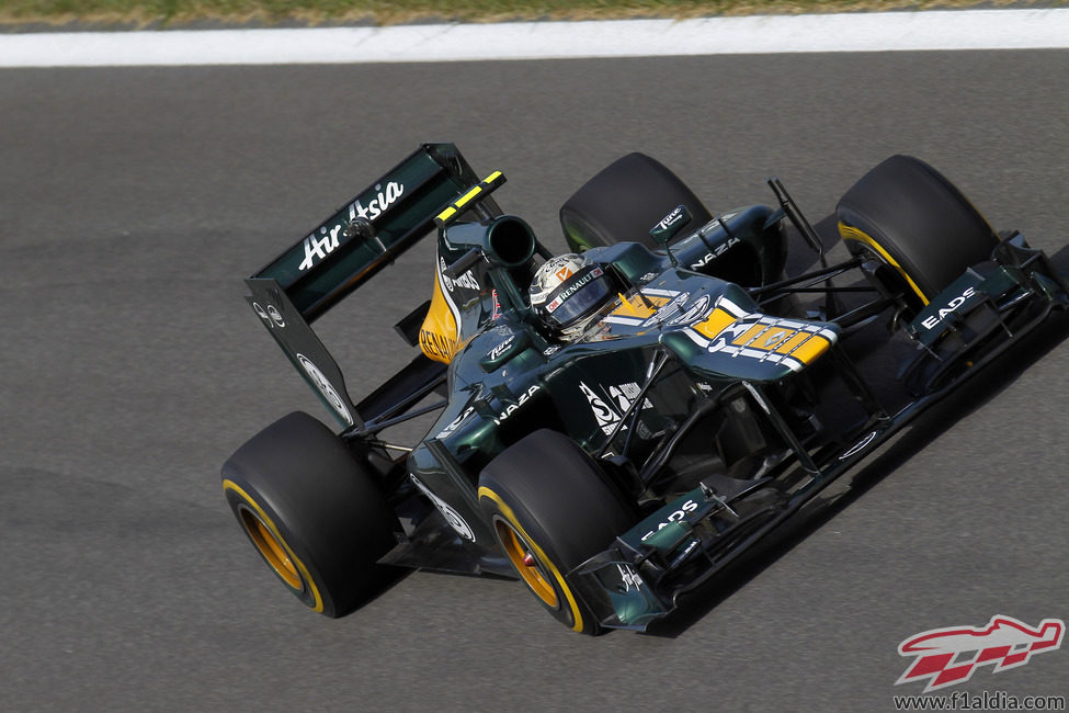 Giedo Van der Garde a bordo del Caterham en los libres de Corea