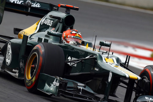 Heikki Kovalainen clasifica con los superblandos durante la Q1