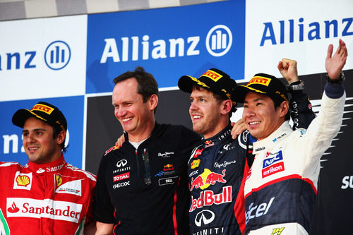 Todos felices en el podio del GP de Japón 2012