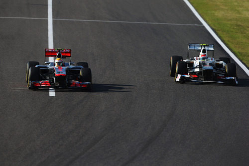 Hamilton y Pérez en paralelo en Suzuka