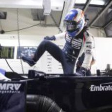 Valtteri Bottas se sube al FW34 en India