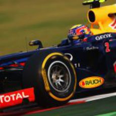 Mark Webber exprime el RB8 en India