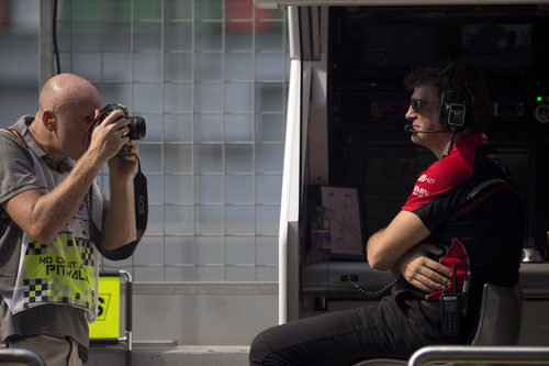 Graeme Lowdon, director ejecutivo de Marussia, posando