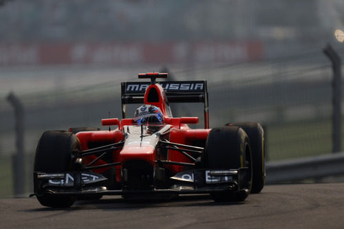 Timo Glock rueda en el Gran Premio de India