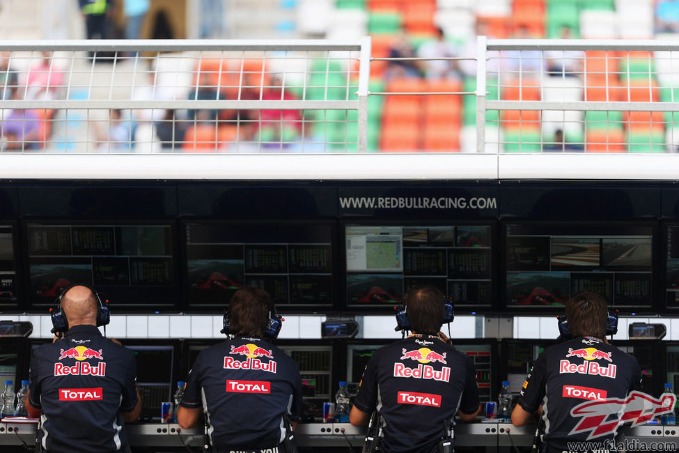 El muro de Red Bull durante la clasificación del sábado