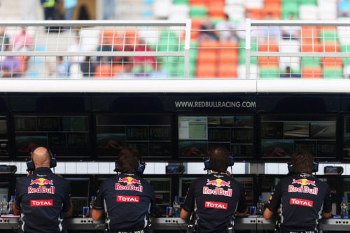 El muro de Red Bull durante la clasificación del sábado