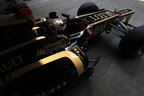 Kimi Räikkönen sale a pista en Buddh