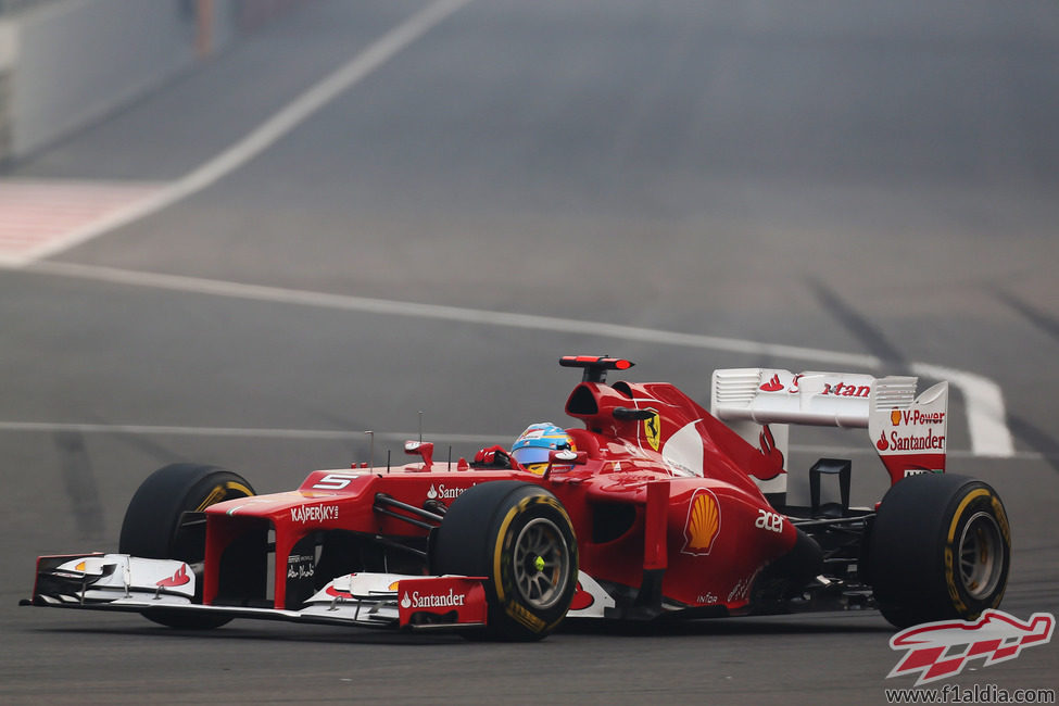 Fernando Alonso en la carrera de Nueva Delhi