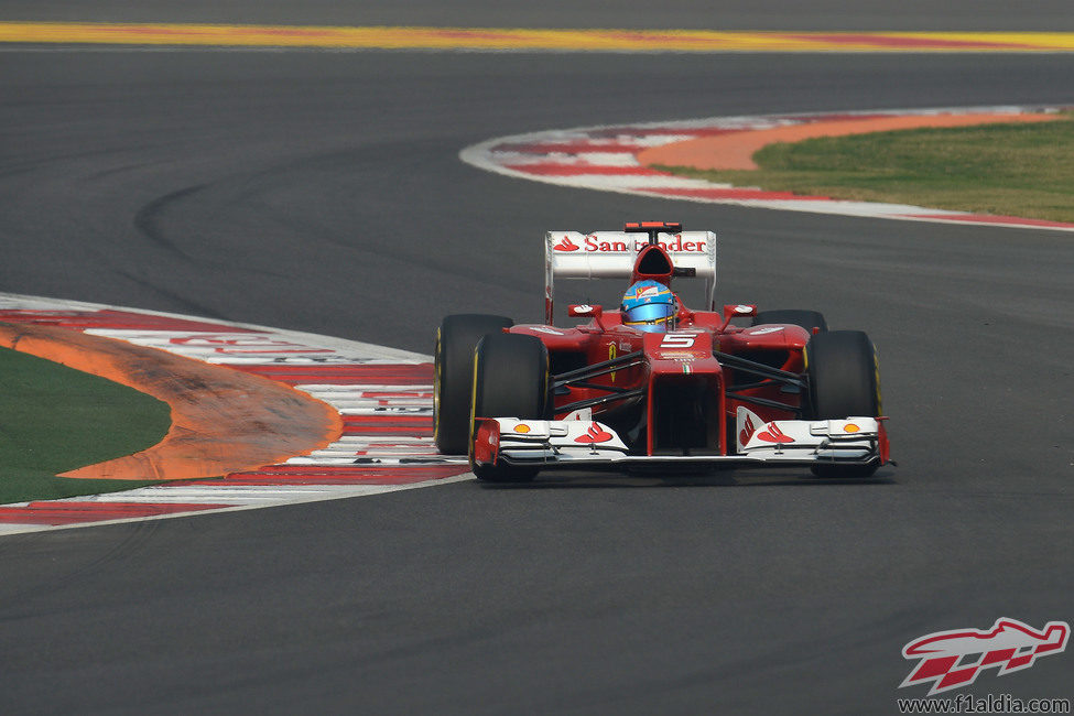 Fernando Alonso saldrá quinto en India